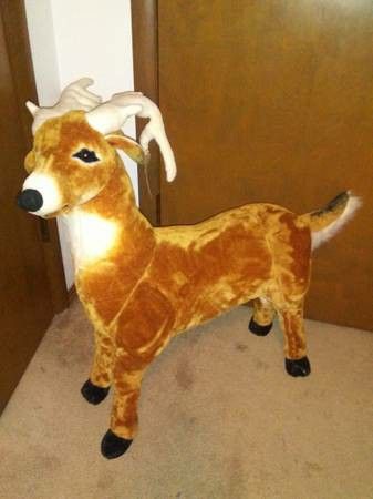 Huge stuffed Standing Deer! Melissa & Doug * New W/Tag 