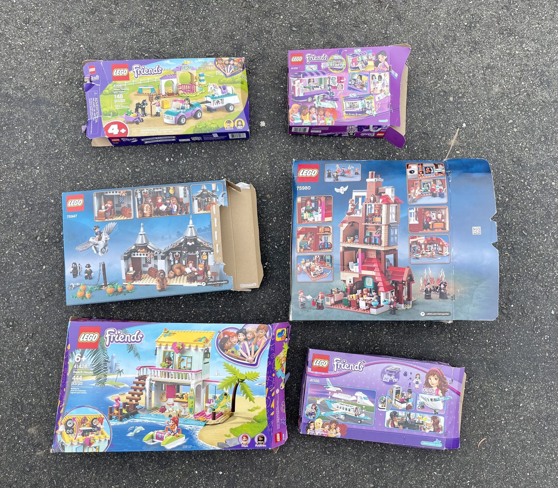 8 Lego Sets (Harry Potter and Lego Friends)