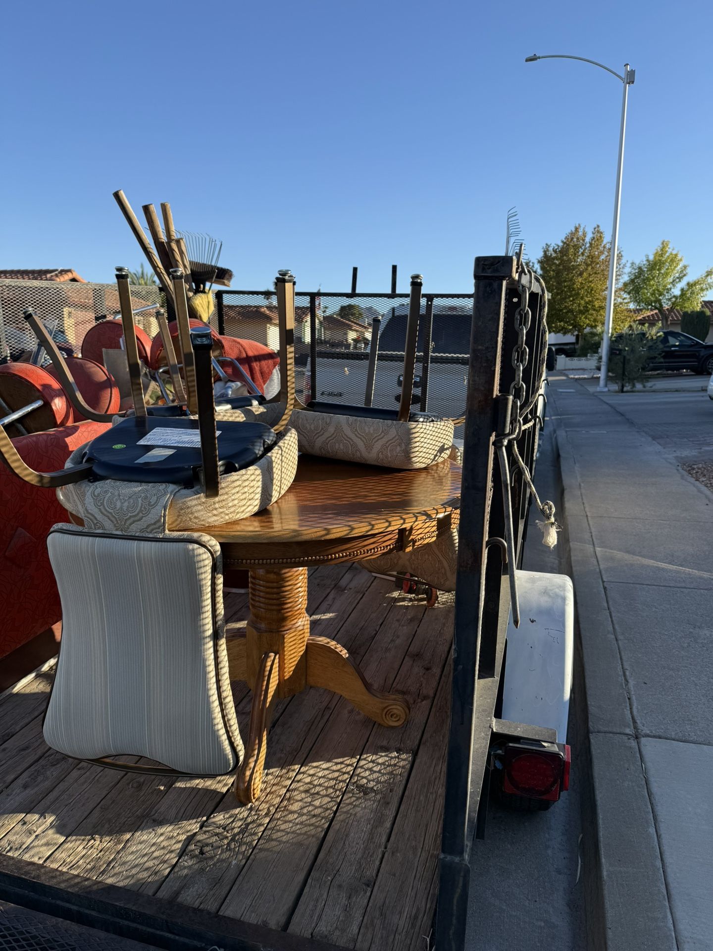 Dinning Table With 3 Chairs