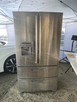LG REFRIGARATOR 4 Door