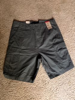 2 brand new Levi’s cargo shorts, size 36