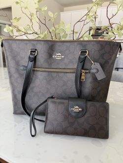 Coach Tote