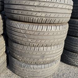 Vendo 235/65/R18 Michelin Las 4 Llantas Por $165