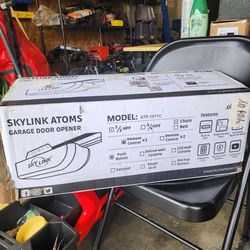 Garage door opener skylink atoms atr-1611c