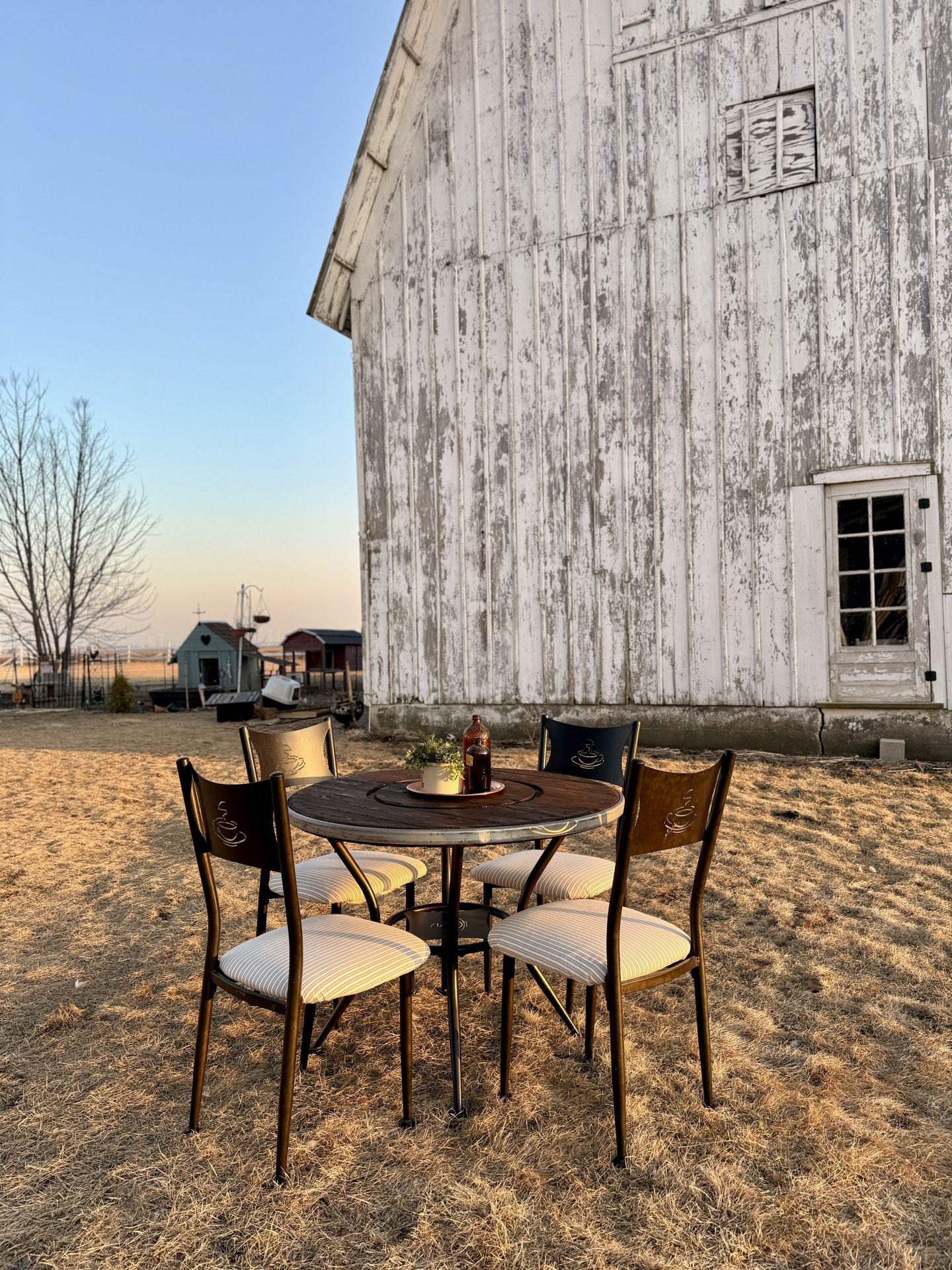 Beautiful Farmhouse Rustic Breakfast Nook Table Set