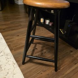 Rotating Bar Stool 