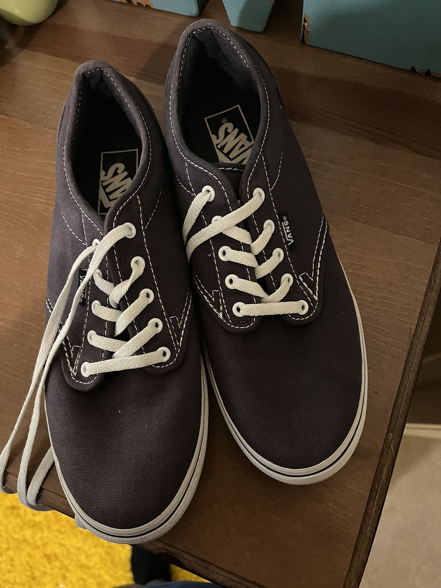 Women’s Size 8 Vans