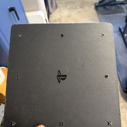 PS4 SLIM