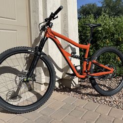 Mountain bike for Sale