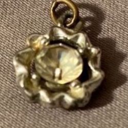 Costume White Gold And Diamond Pendant