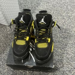 Jordan 4 Yellow Thunder 