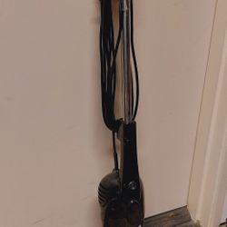 Small compact vacuum cleaner 