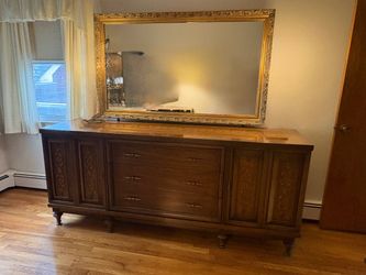 Vintage Bedroom Set with Gold Framed Mirror