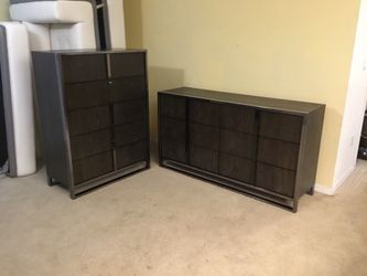 Matching Dresser and Chest of Drawers