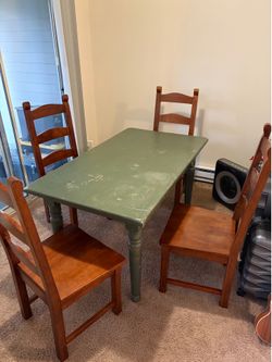 Desk/ table chairs