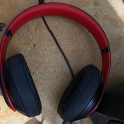 Headphones 