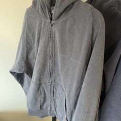 Yeezy Gap balenciaga 