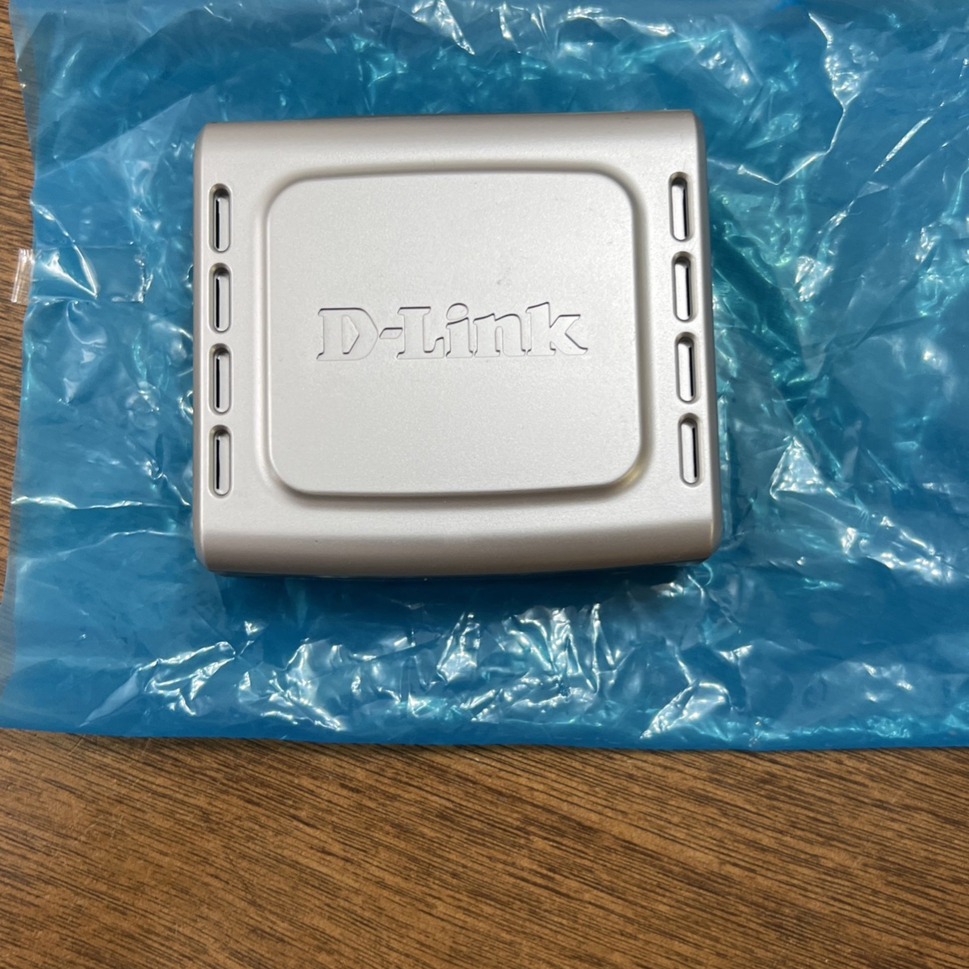 D-Link Ethernet USB Print Server (DP-301U)