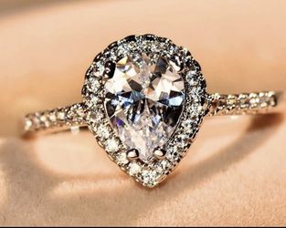 New 18 k white gold engagement ring wedding ring set