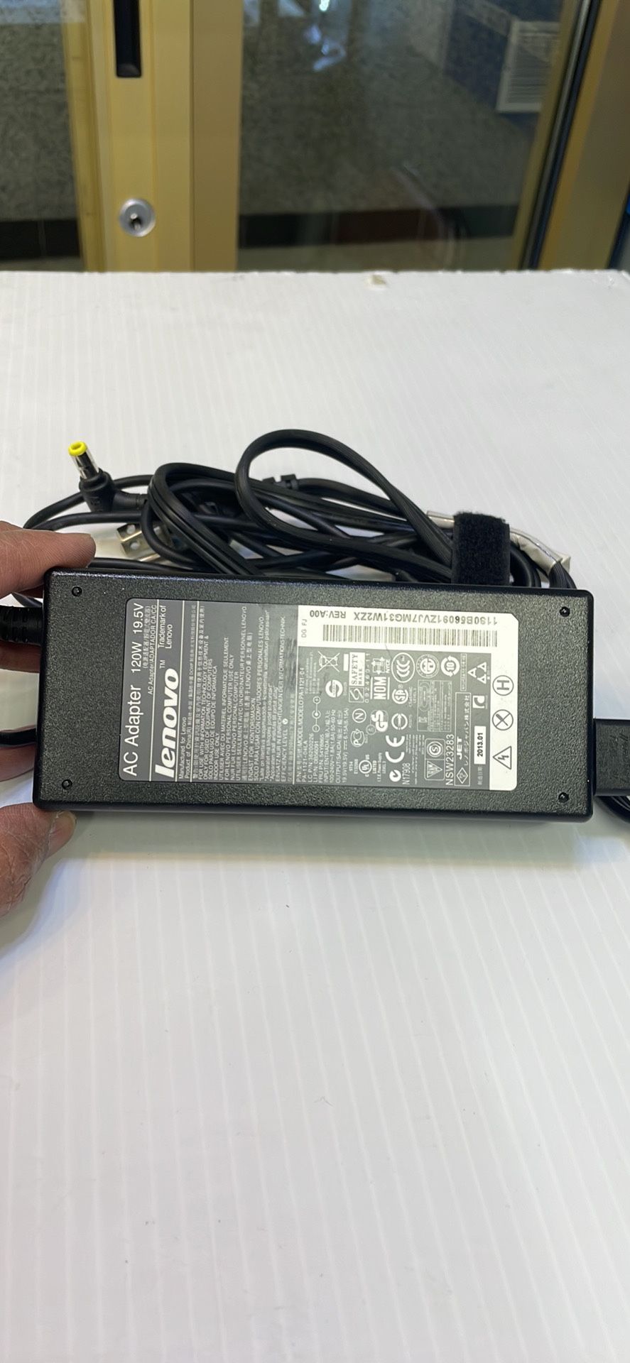 Lenovo laptop AC Adapter Model PA-1121-04