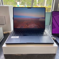 Apple MacBook Pro 14” – M3 Pro, 18GB RAM, 512GB SSD (Space Gray)