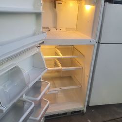 Apartment size refrigerator