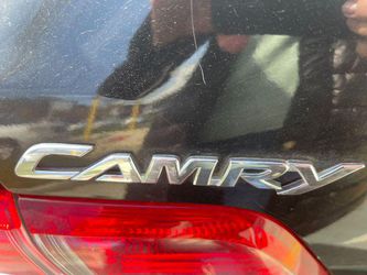 2010 Toyota Camry Thumbnail