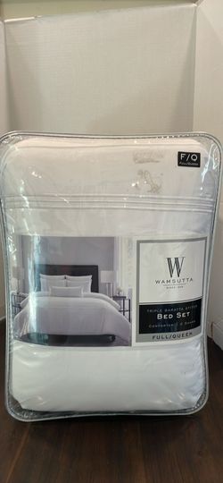 Wamsutta Queen Triple Baratta Stitch Bed Set Comforter and 2 Shams white trim Full/Queen Brand New