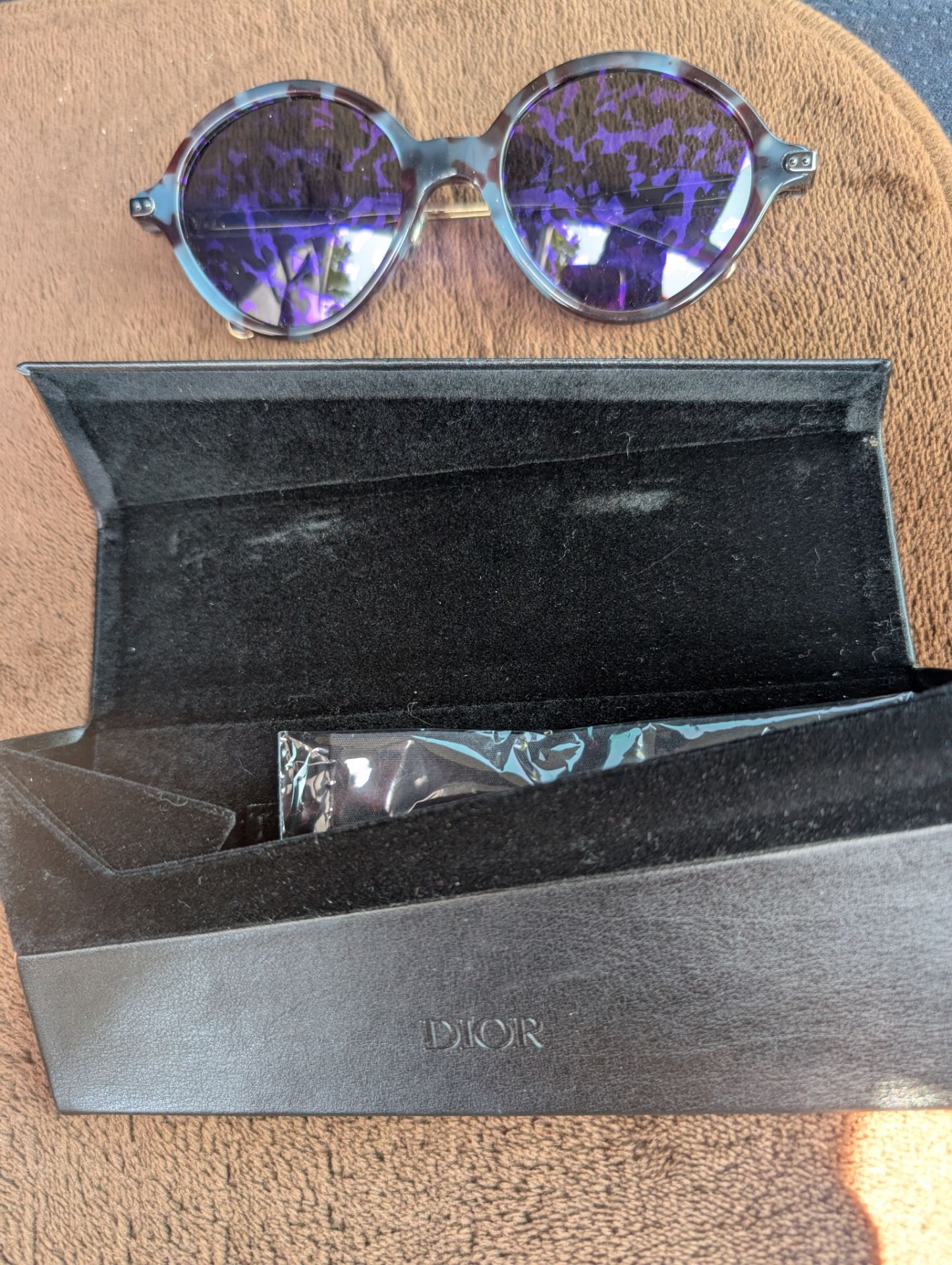 Sun glasses