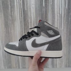 Jordan 1 Washed Black GS SIZE 7 BIG BOYS