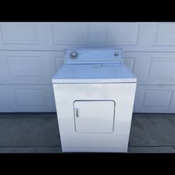 WHITE WHIRLPOOL GAS DRYER IN GOOD CONDITION 