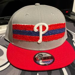 Phillies snap back Hat