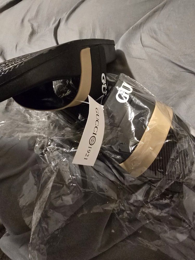 Gucci FLIP Flops
