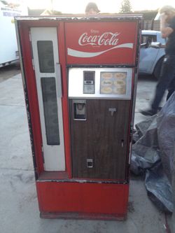 Vintage Coca-Cola Machine