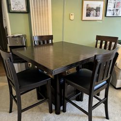 High Top Dinning Table * Urgent Move Out Sale*