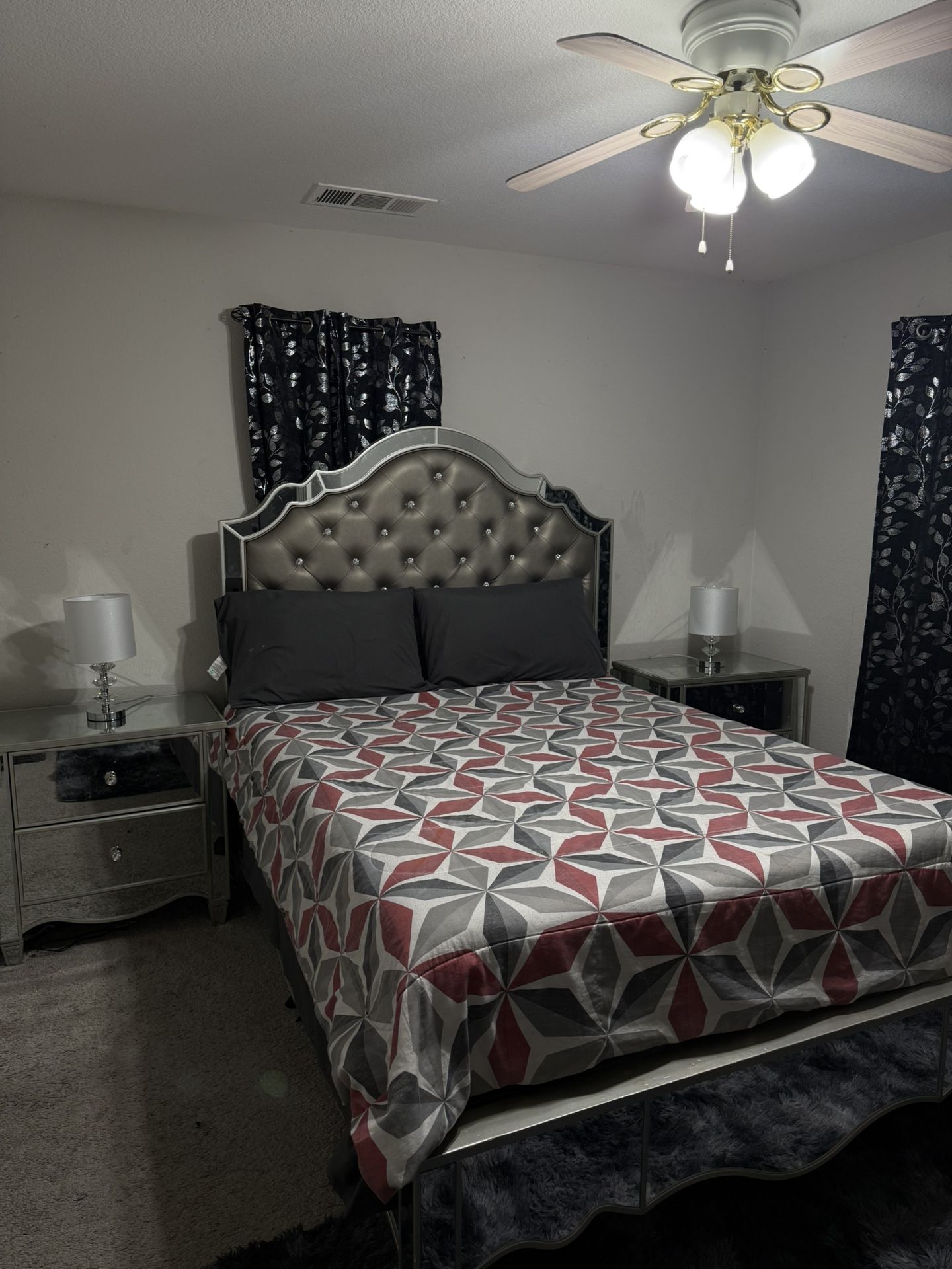 QUEEN BED AND TWO NIGHT STANDS FOR $500