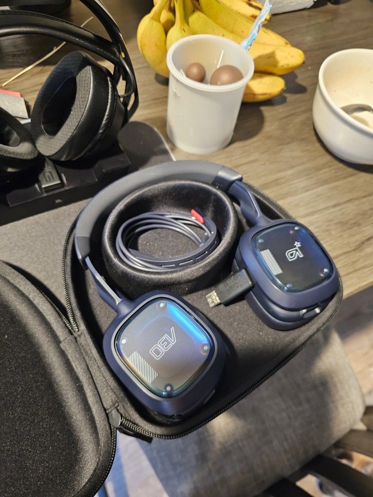 2 Xbox Headsets USB