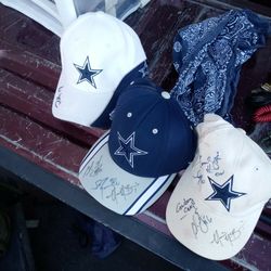 2sports Apparel // Signed Dallas Cowboys Hats 