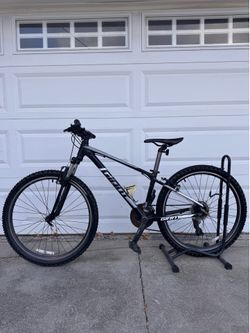 Giant ATX Mountain Bike - Great Condition / Size XXS