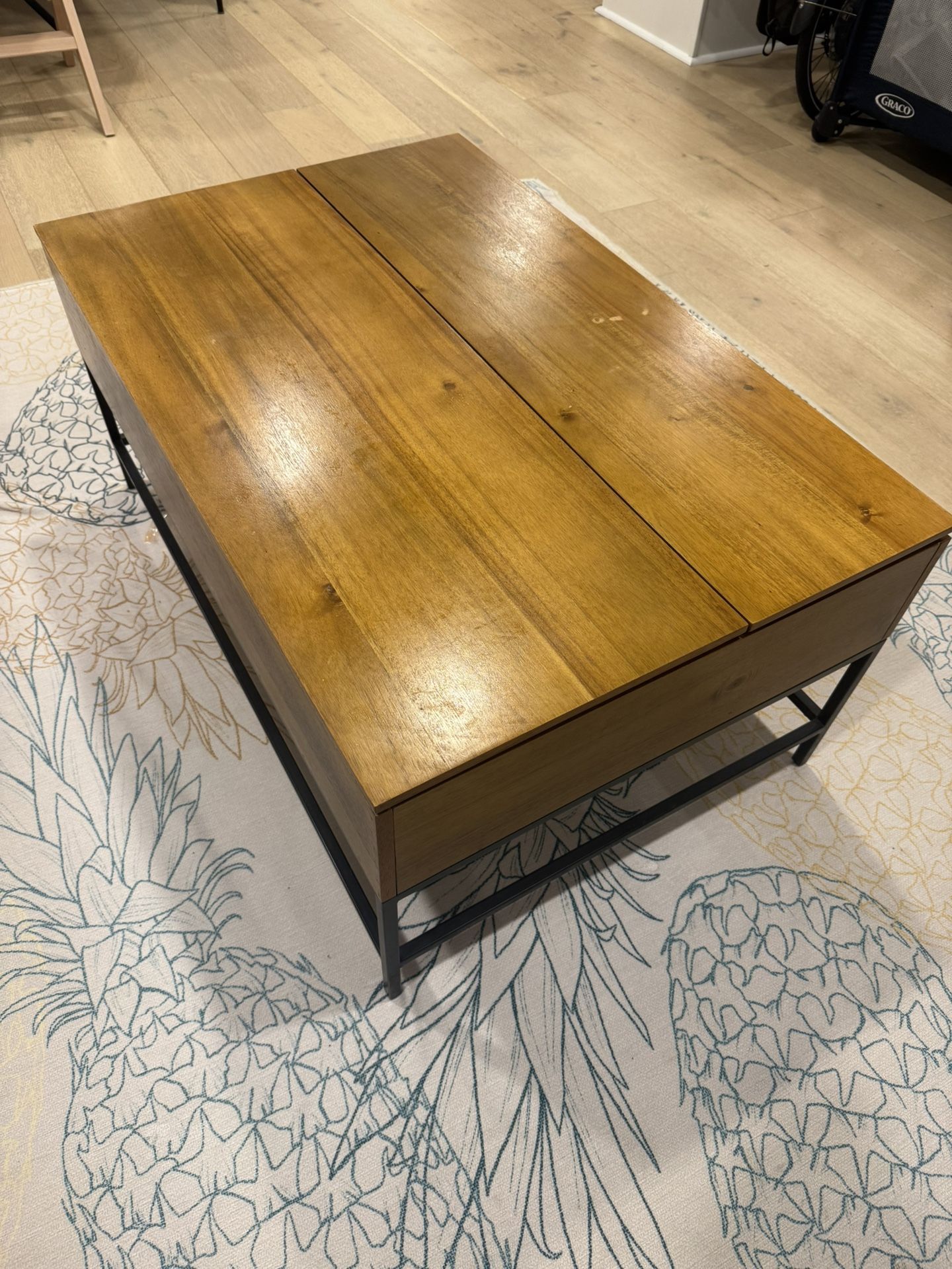 Coffee Table With Lift Top Storage