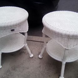 2 Small White Round Table 