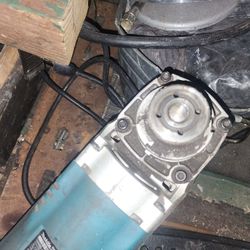 7" Makita Angle Grinder