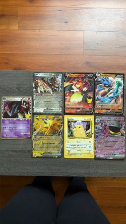 Giant Pokémon cards