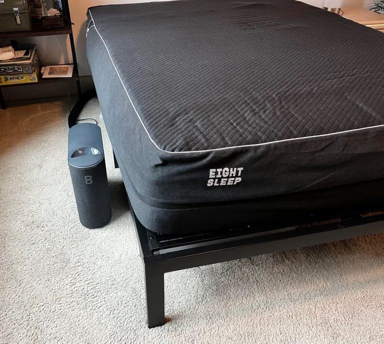 8 Sleep Pod 3 - Smart Mattress topper