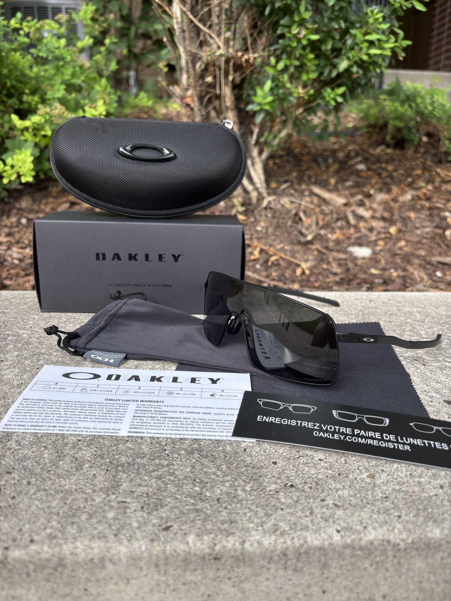 Oakley Sutro Ti – PrizmTitanium Shield Sunglasses