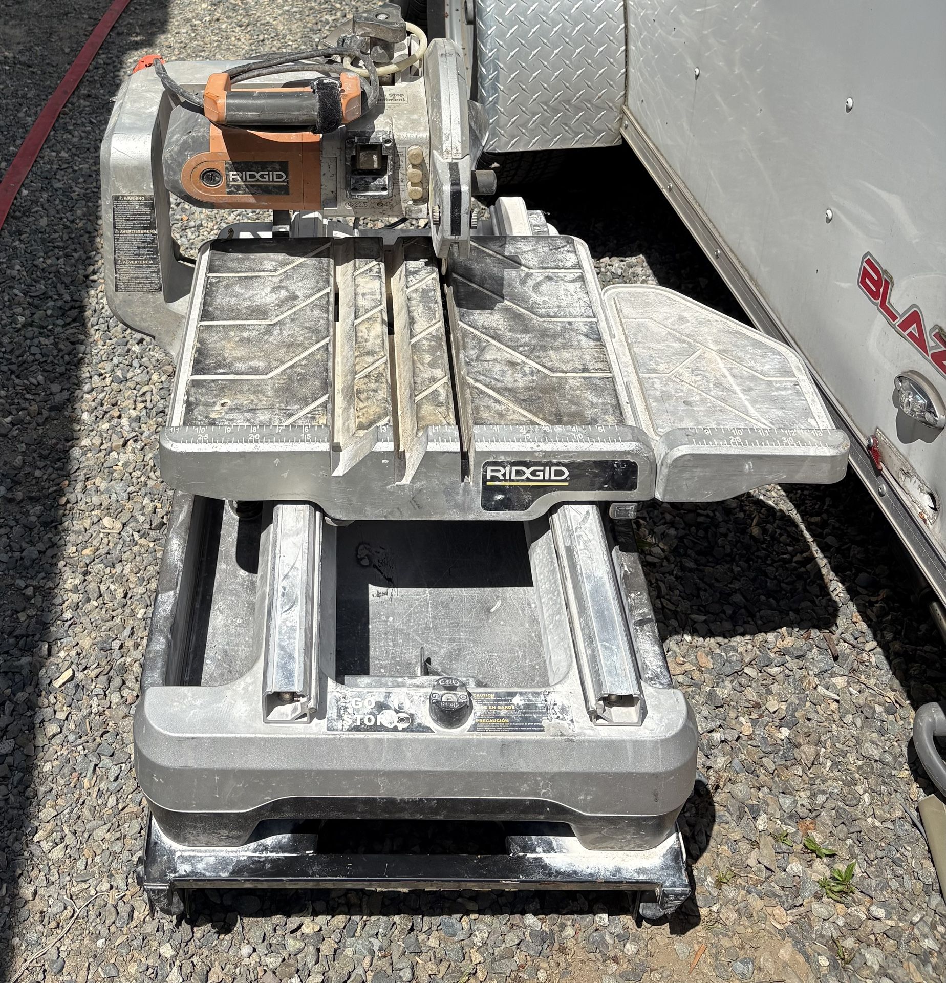 Rigid Tile Saw With Stand