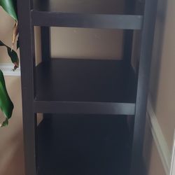 4 Shelves/cabinet for Dining Area