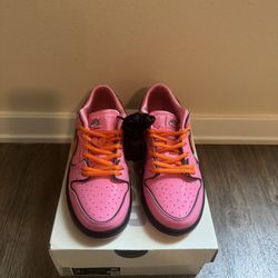 Nike SB Dunk Low “The Power Puff Girls Blossom Size 2(Y)