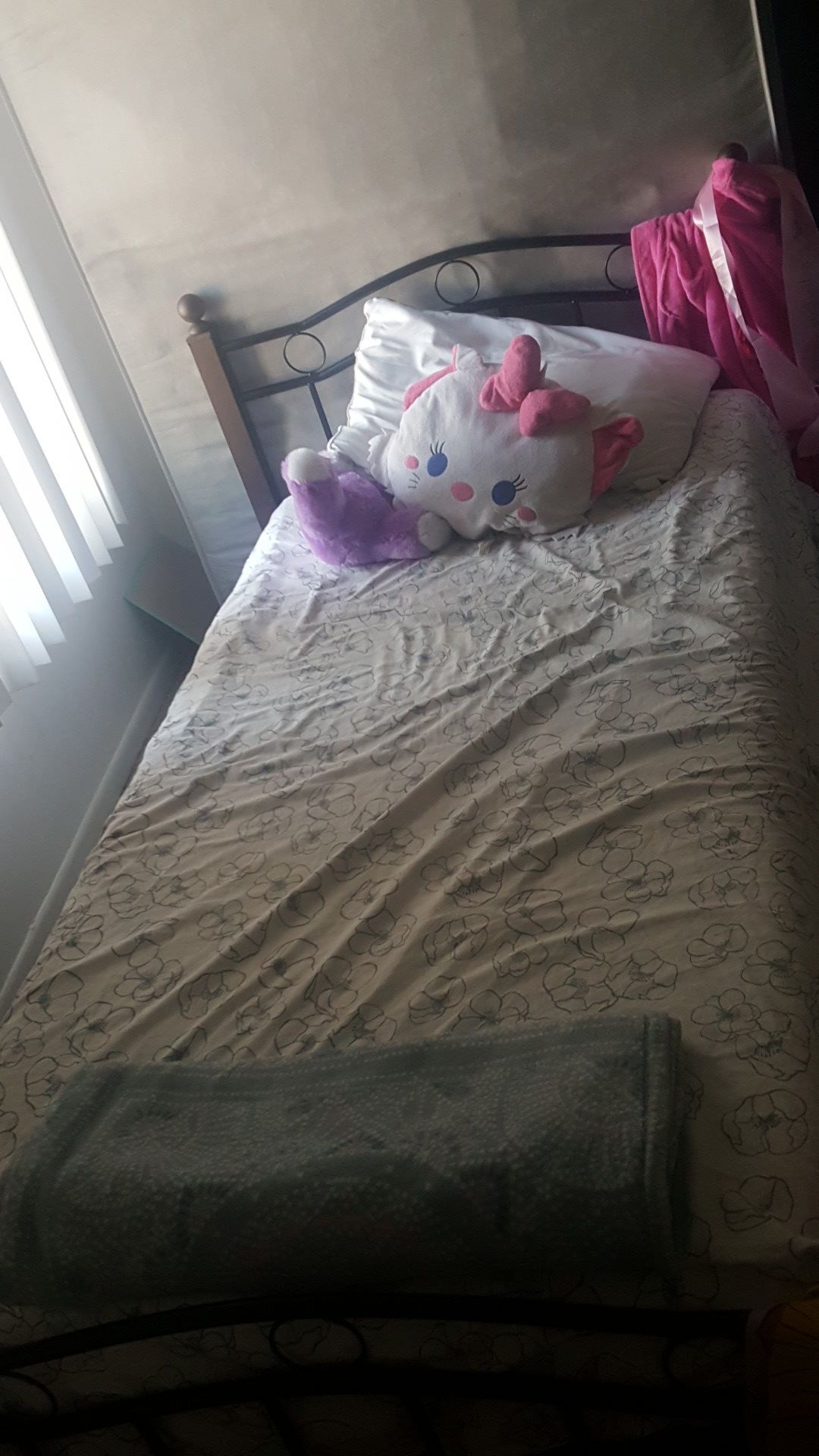 Full kid bed