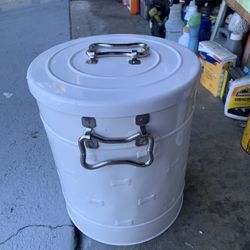 Metal Ice Bucket For Boat/ Picnic/ Beach Etc. 